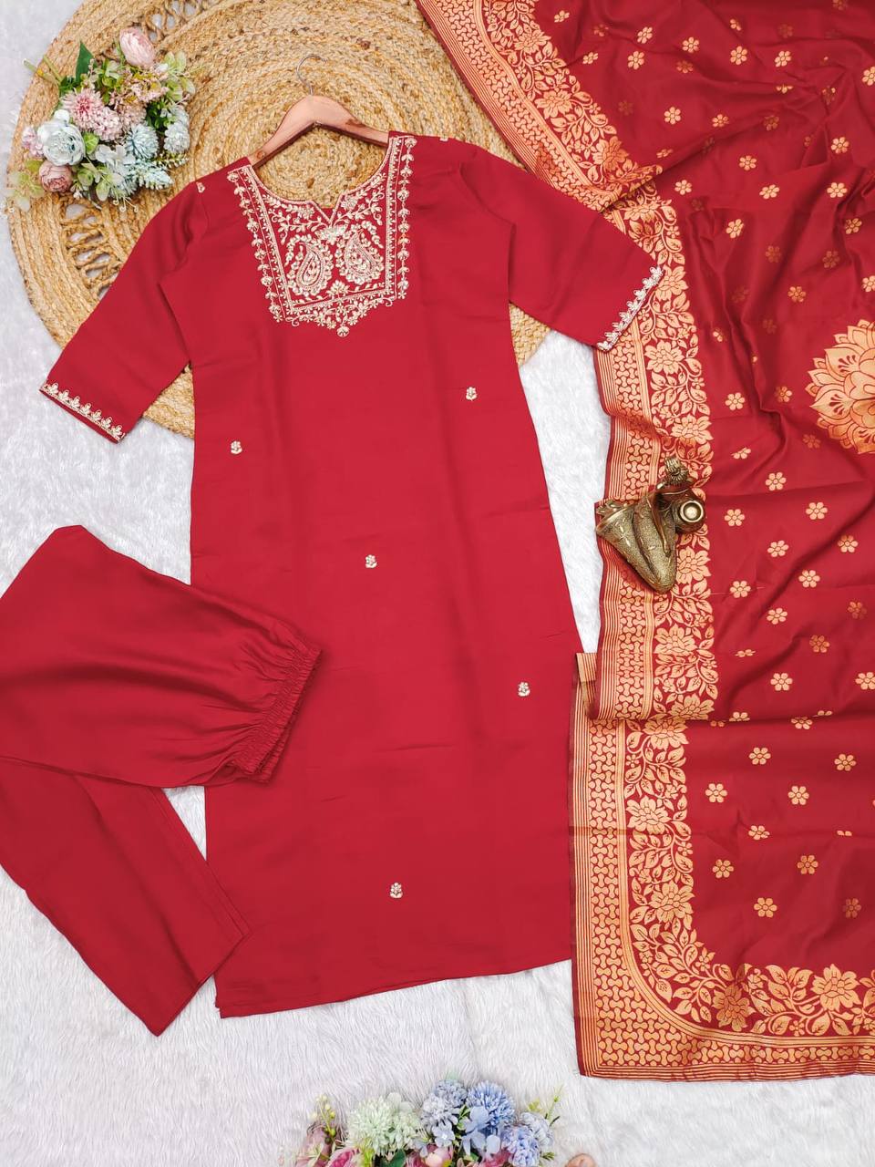 Wedding wear straight silk kurta pant with chanderi dupatta sets