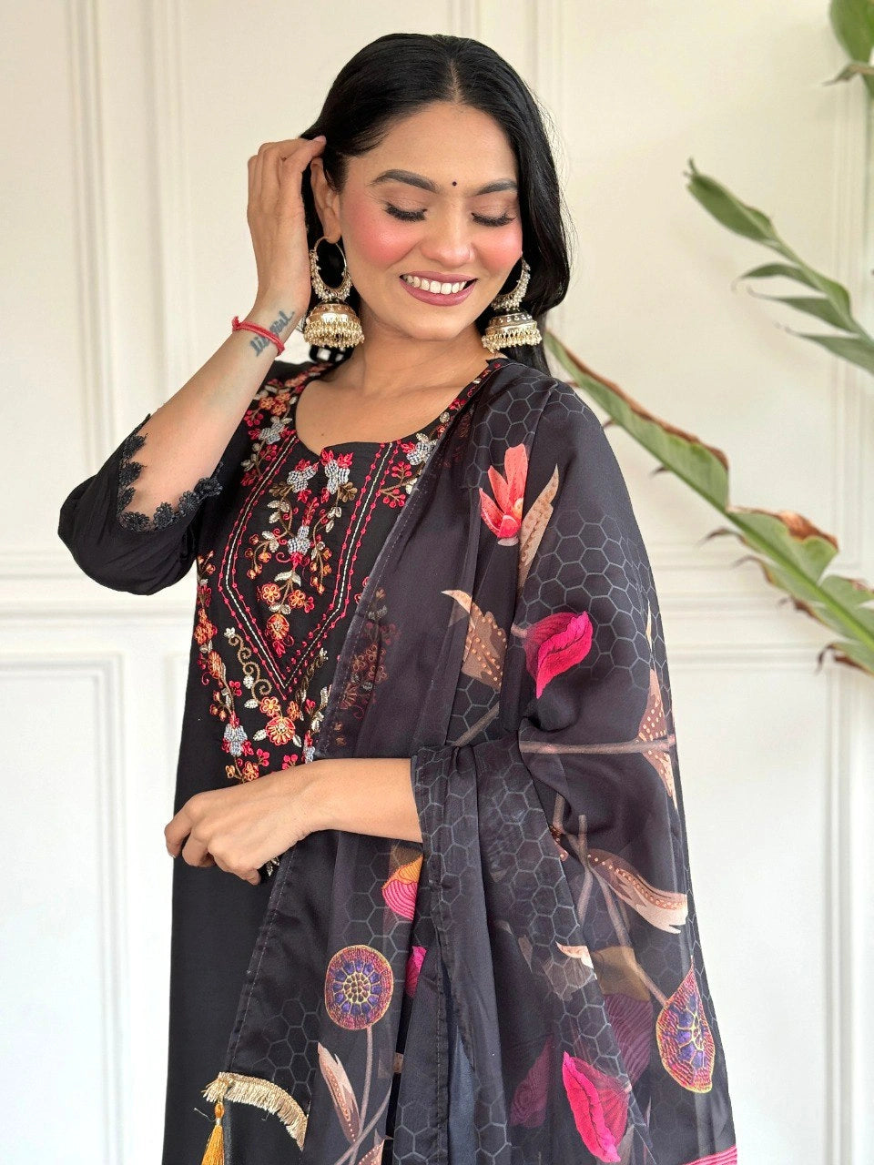 Black Viscose Chanderi Kurta Pant with Dupatta